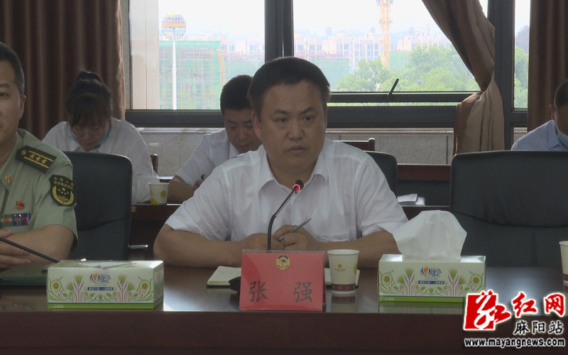 聚焦两会张强参加县政协七届五次会议委员第三联组讨论